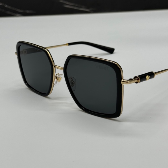 NEW MOD 2261 1002/87 VERSACE BLACK OVERSIZED VE2261 100287 WOMEN SUNGLASSES - Picture 6 of 10